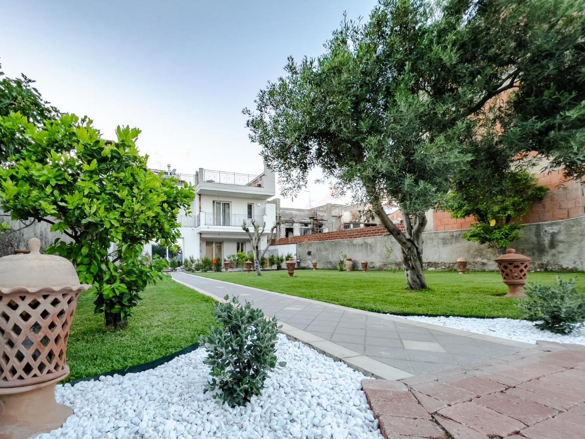 B&B Ottocento Sul Mare Nizza di Sicilia Exteriör bild
