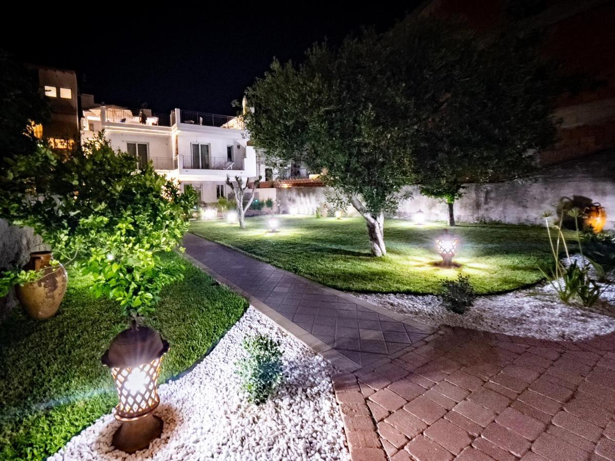 B&B Ottocento Sul Mare Nizza di Sicilia Exteriör bild