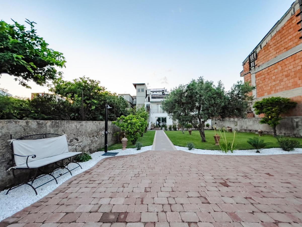 B&B Ottocento Sul Mare Nizza di Sicilia Exteriör bild